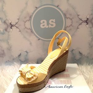 American Eagle sandals